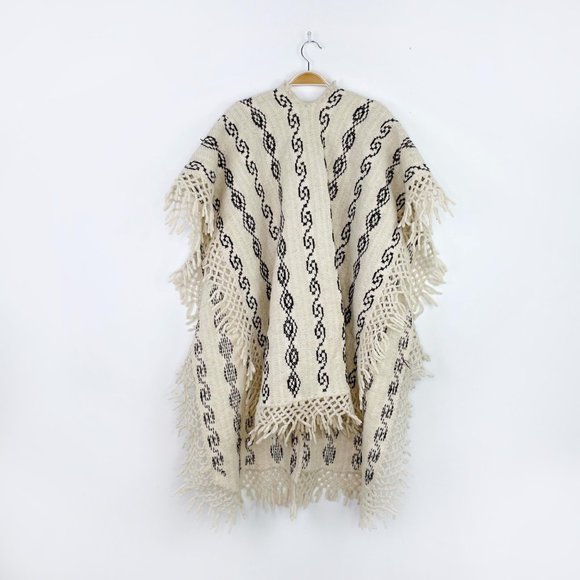 ⚡️SOLD⚡️ vintage wool western caftan poncho - one size - Picture 3 of 6